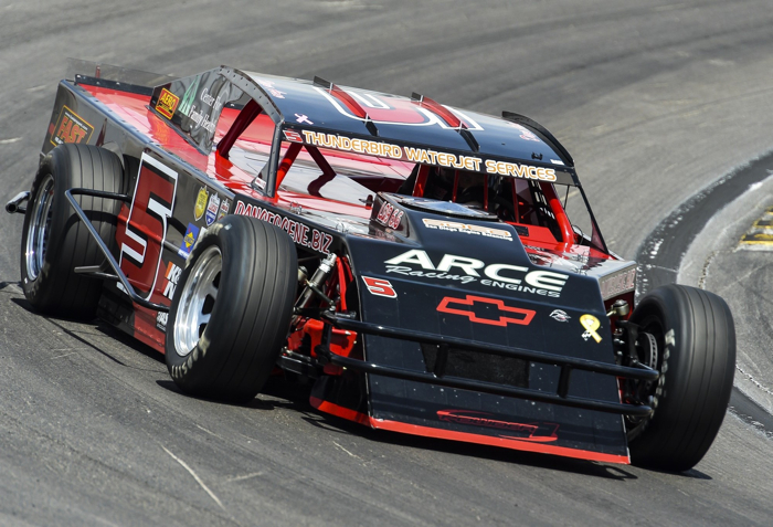 Lucas Oil Modified Series recently introduced EFI.