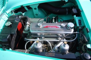 Austin-Healey 1200-4 utilized an OHV four with twin S.U. carburetors. Similar looking Austin-Healey 3000s went to inline six with three SU carburetors.