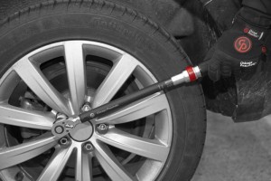 CP Torque Wrench application on a wheel / CP Torque Wrenches family